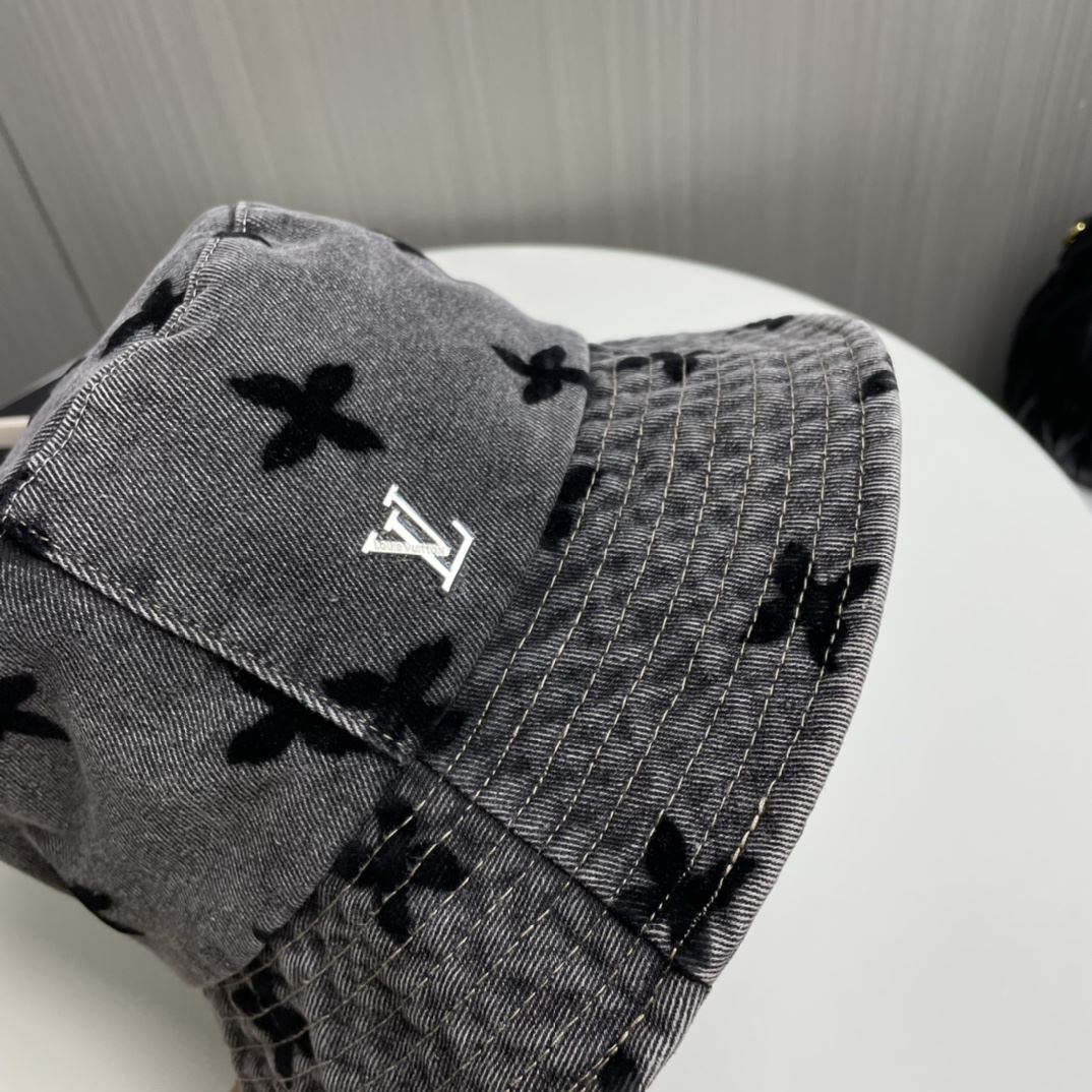 Louis Vuitton Caps